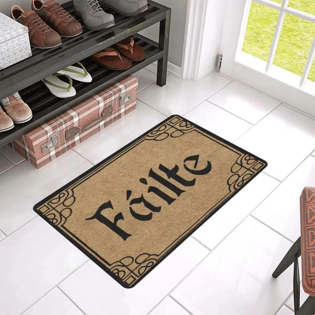 Failte Irish Gaelic Welcome Door Mat Non-Slip Rubber Floor Mat for Outdoor Entryway Kitchen And Bath Housewarming Gift
