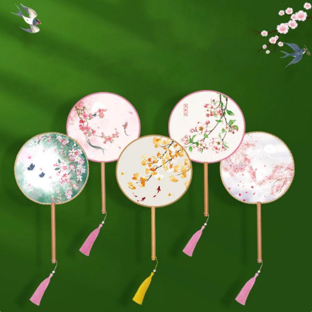 

Ink Painting Round Hand Fan Chinese Style Embroidery Fan Dance Silk Fan for Photography Props style G