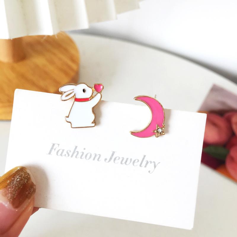 New Fashion Moon Rabbit Pearl Small Stud Earrings for Women Cute Animal Cat Moon Asymmetrical Earring Party Jewelry Gifts