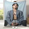 Jeon Jung Kook Kpop B-BTS Flanelldecke, Ultraweiche Warme Plüschdecke für Zuhause Schlafzimmer Bett Sofa Abdeckung Büro Camping Geschenk