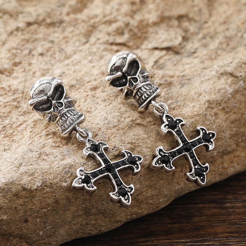 Exaggerated Diamond Skull Earrings: Retro Halloween Skeleton Dangles for Women
