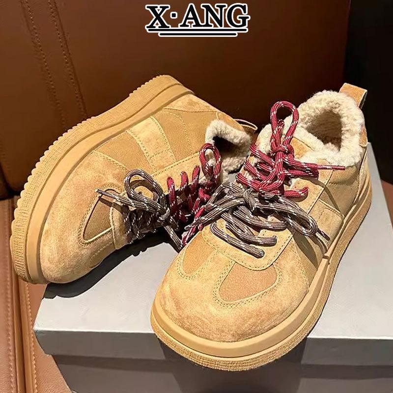 

Fleece thermal cotton shoes snow boots leather versatile moral training shoes women s 2025 autumn and winter new thick baseplate shoes 40