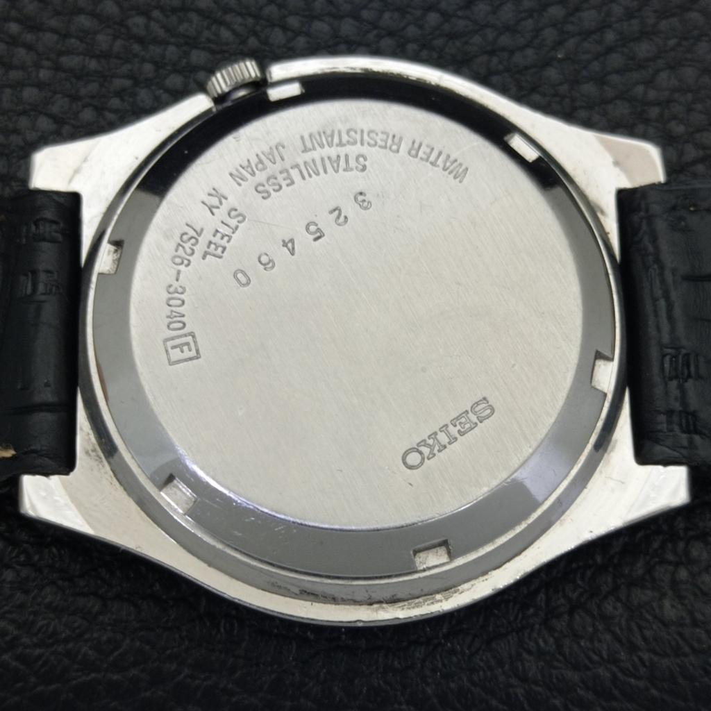 Seiko AUTOMATIC 7009A VINTAGE JAPAN MENS GREEN COLOR DIAL WATCH A701409-5 R206b-a701409