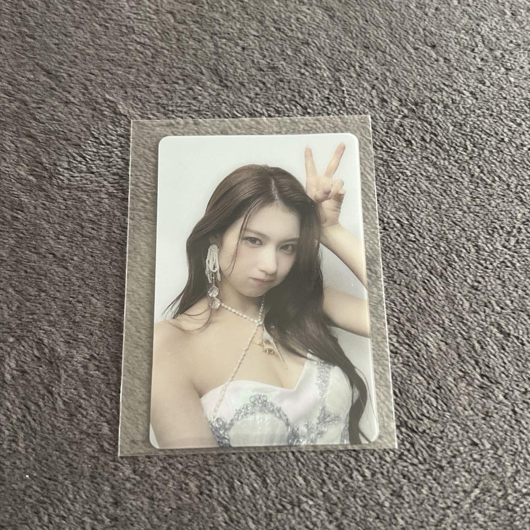 

[USED] TWICE Sana DIVE Limited Clear Trading Card