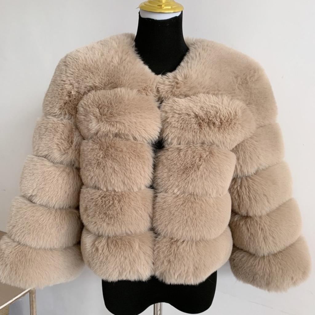 VAYLA Damen Mode Kunstpelzmantel Super Heiß Herbst Winter Damen Kurzer Kunstfuchs Pelz Flauschige Jacke Hohe Qualität 7XL Damen Pelzige Mäntel