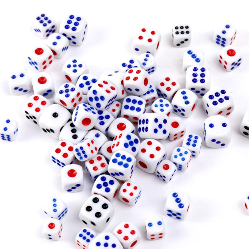 10-40 Stück/Packung Würfel 10mm Größe Sechsseitige Rote Blaue Punkte Würfel Klassische Weiße Hintergrund Würfel Geeignet für Bar KTV Party Spiel Requisite ZYF