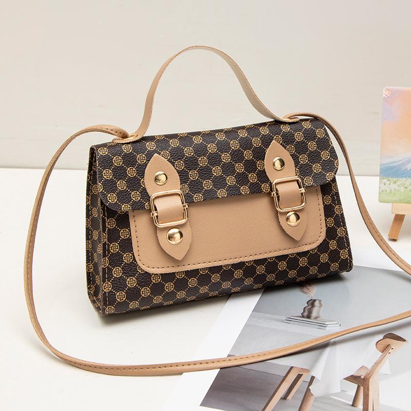

Women s bag 2025 spring and summer new double buckle portable chain small square bag casual mobile phone bag one piece абрикосовый