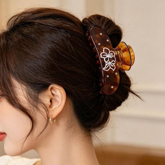 Hair Claw No Slipping Acetate Sheet Strong Grip Medium Size Back Head Hair Clip Rhinestone Inlaid Bowknot Pattern Versatile Hair Accessory
