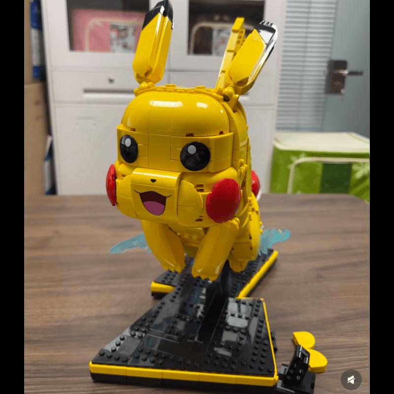 2026 Super popular Film and Television Game Series building blocks Yellow Squirrel and Ball 2050 pcs Suitable for birthday gifts