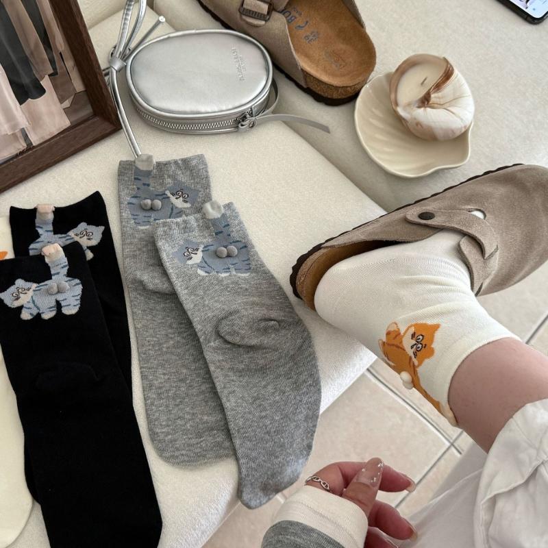 Cartoon Cat Female Mid Tube Socks Soft Comfortable Sweat Absorbing Breathable Casual Socks Three-Dimensional Cat Printed Socks