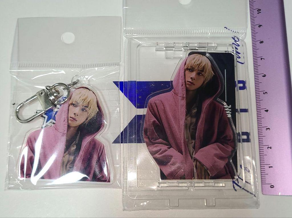 [USED] For confirmation: SALE BTS Jin acrylic stand acrylic keychain
