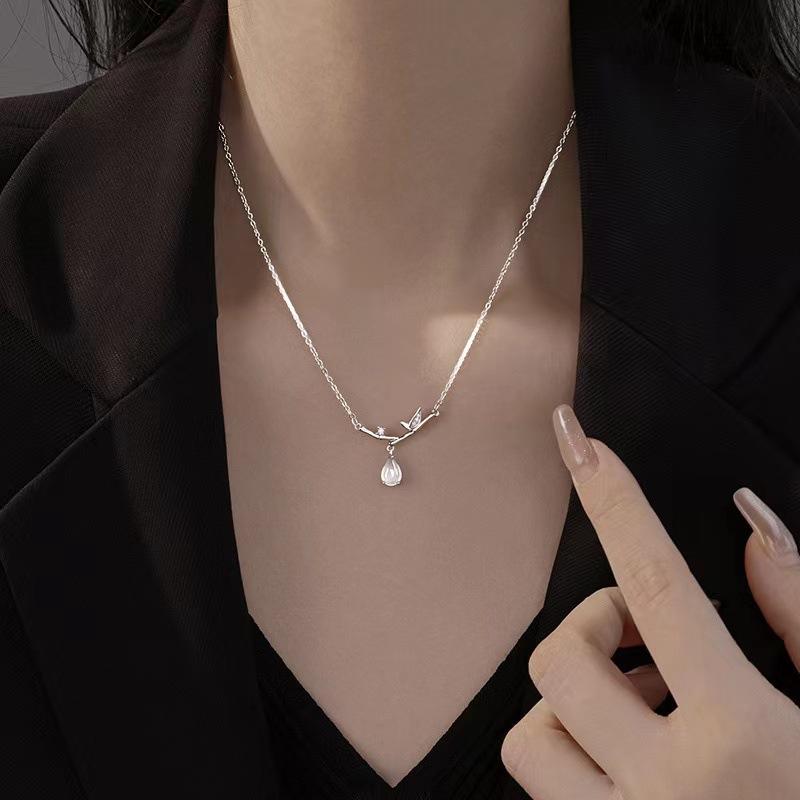 Bamboo Water Drop Necklace for Women Light Luxury Niche Design for Niansen Series Versatile Temperament Accessories Clavicle Chain Trend