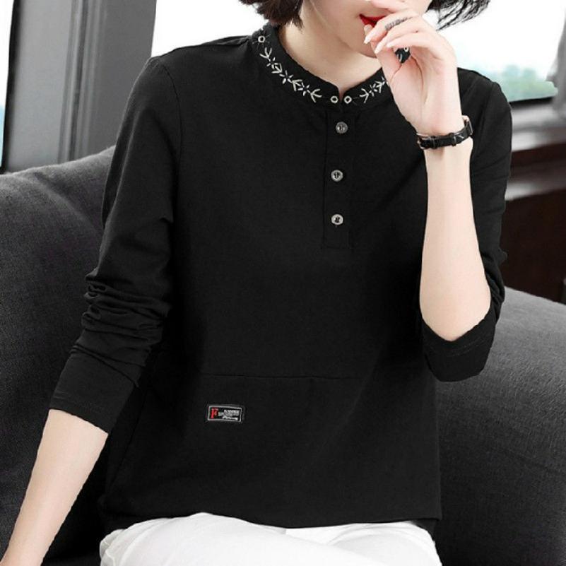 Spring and Autumn Long-sleeved T-shirt Women's All-match Round Neck Embroidered Mother Fashion Temperament Western Style Blouse Bottoming Shirt