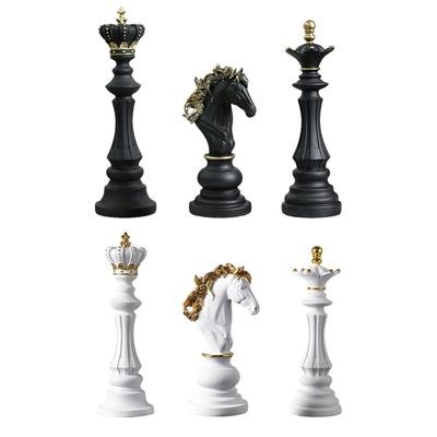 3 Piezas Estatuas de Piezas de Ajedrez de Resina Artesanías para el Hogar Adornos de Ajedrez para Mesa de Café Oficina Estantería Escritorio Armario