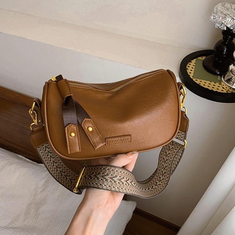 

Popular bag women s new niche design women s shoulder bag temperament versatile trendy messenger bag small bag fashion messenger коричневый