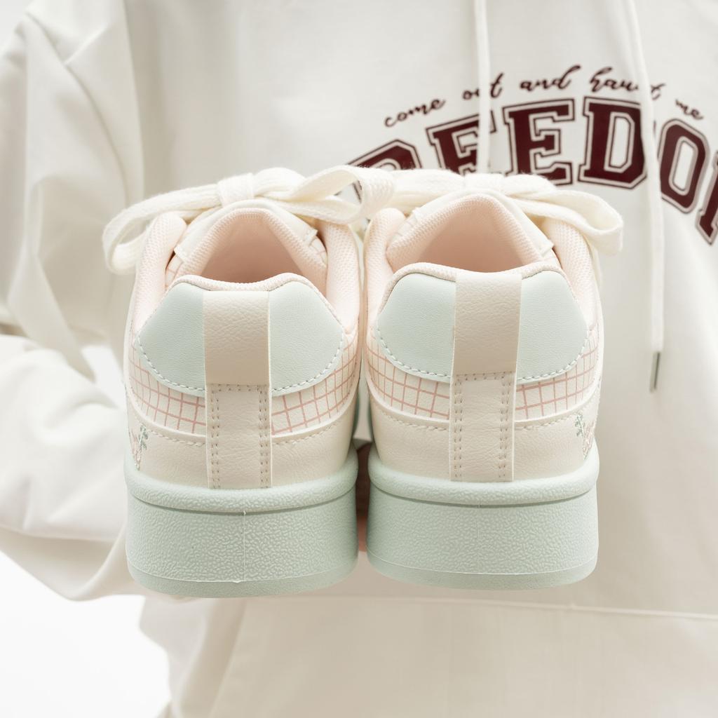 Belle spring new breathable casual platform student board shoes