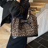 Bag Female Leopard Print Retro Commuter Portable Tote Bag New Suede Shoulder Armpit Messenger Bag