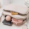 Neue kleine quadratische Tasche mit Litschi-Muster, bequemer Webriemen-Stil, breiter Schulterriemen, kleine Tasche, Umhängetasche für Damen