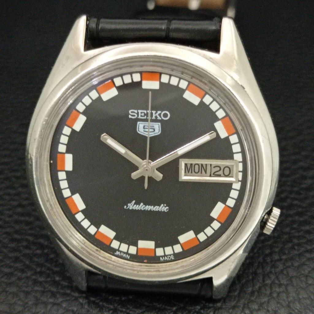 VINTAGE SEIKO 5 AUTOMATIC 7009A JAPAN MENS BLACK COLOR DIAL WATCH a708588-1