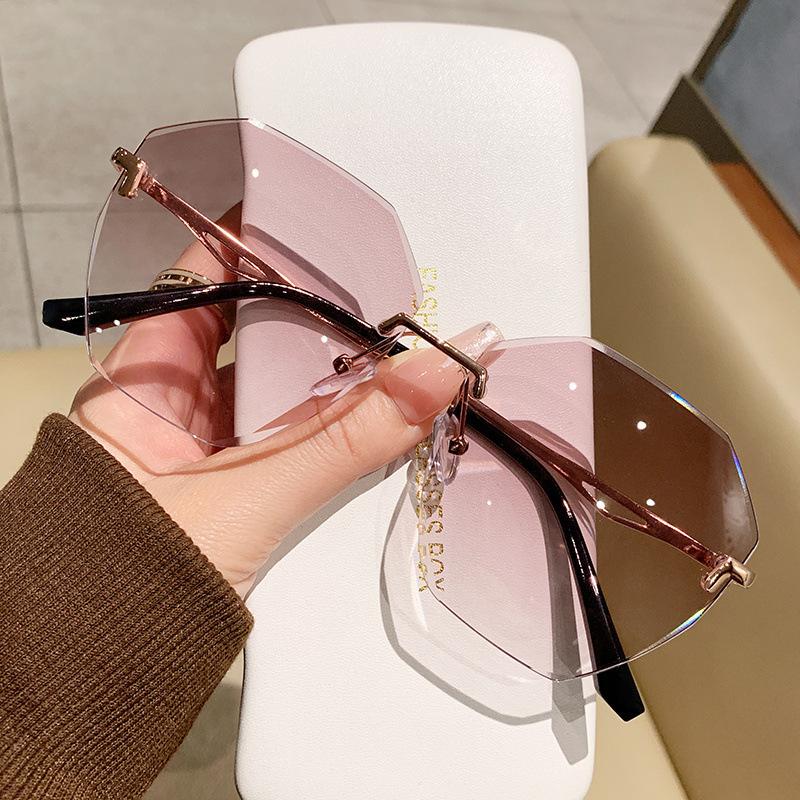 

Солнцезащитные очки с многоугольными краями, меняющими цвет, градиентные цвета, расширенные солнцезащитные очки для похудения с большим лицом, защита от солнца, УФ-лучи