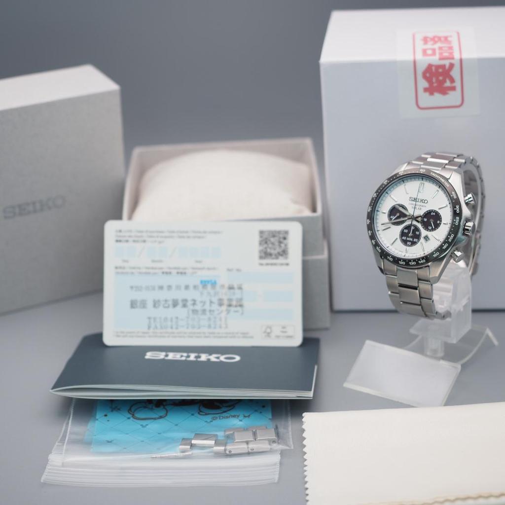 [USED] Extreme SEIKO SBPY165 Seiko Panda Chronograph with complete accessories