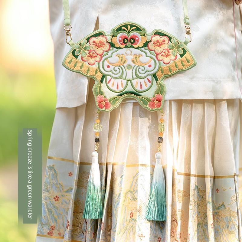 [Jinxi Pavilion] Qian Li Mid-Autumn Festival Kite Embroider Perfume Bag Pendant Accessories Halterneck Sachet Gift Han Dynasty Messenger Bag