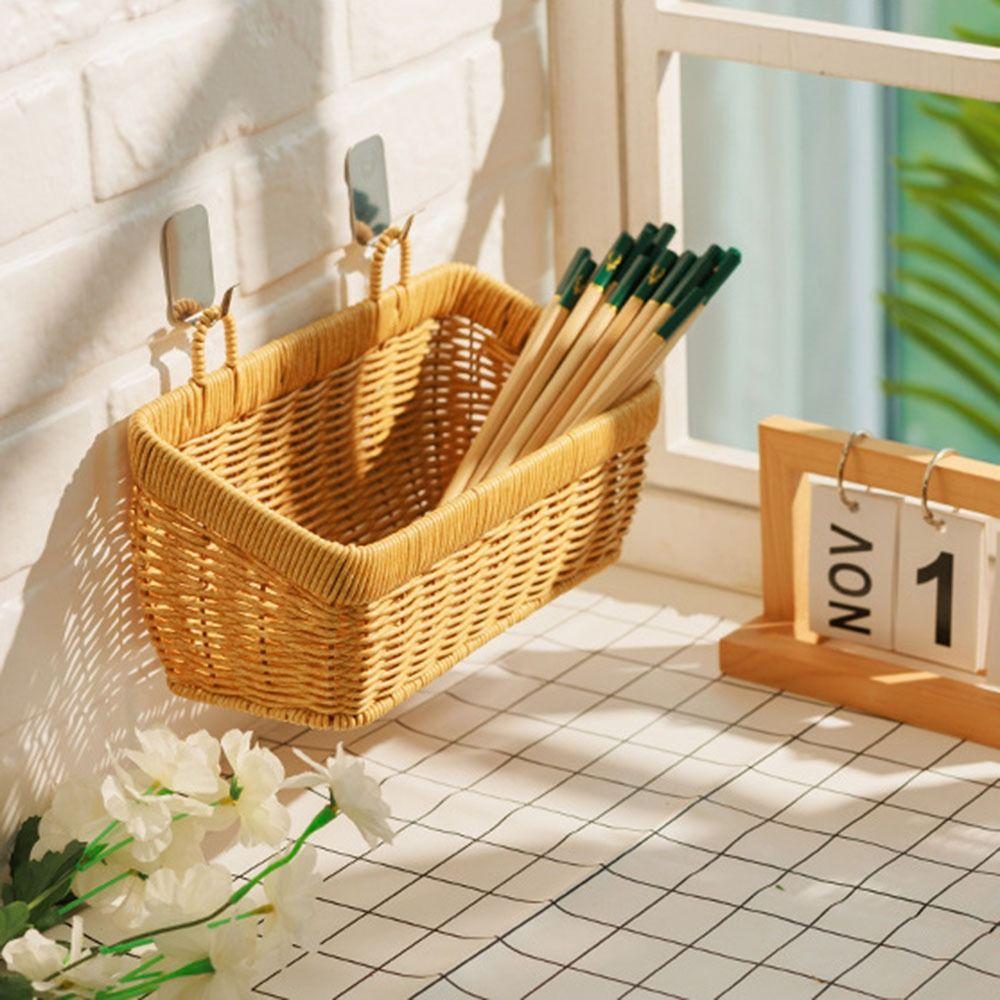 Simulated Rattan Plastic Garlic Storage Basket Wall Mounted Handwoven Garlic Container Restaurant