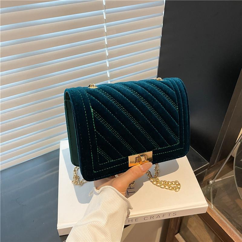 

New casual light luxury fashion small square bag trend chain simple premium shoulder armpit messenger bag зелёный