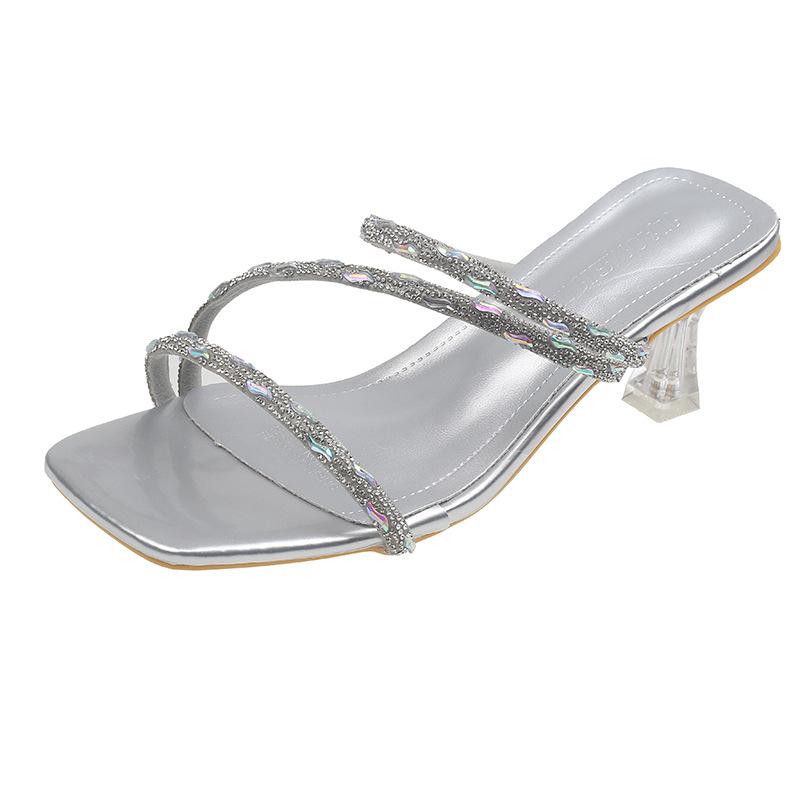 

Лето 2025 новые квадратный носок прозрачные и крутые шлепанцы модные со стразами тонкий ремешок шлепанцы на высоком каблуке 42 серебряный