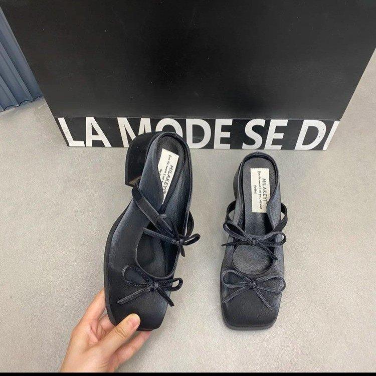 

Fairy style with skirt half slippers female outer wear 2025 summer Korean version bag head bow shallow mouth inner height increase sandals 39 чорний