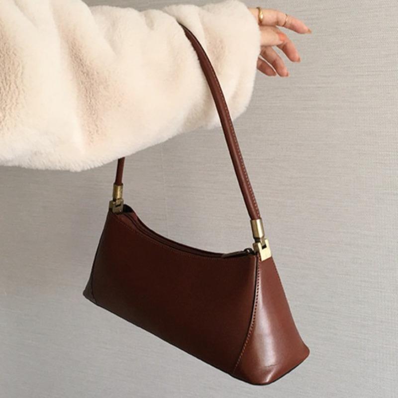 New Early Spring Korean Designer Bag Trendy Minimalist Crossbody and Tote Handbag for Women