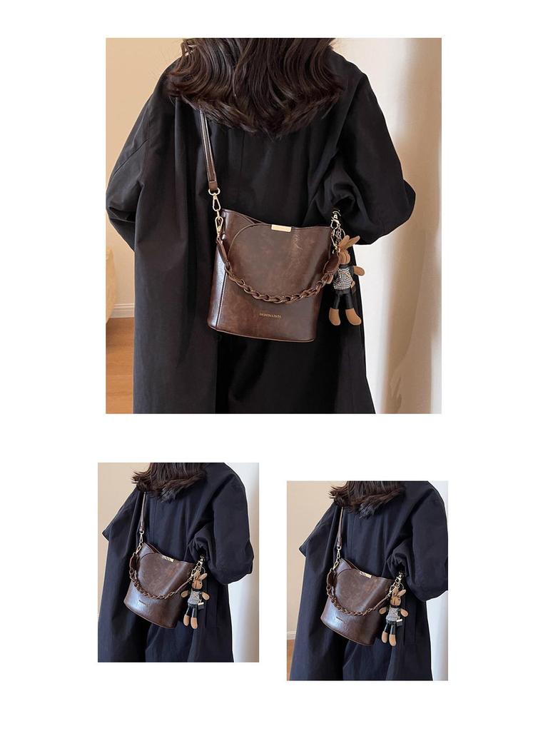 Women's 2025 Retro Niche Textured Crossbody Bucket Handbag