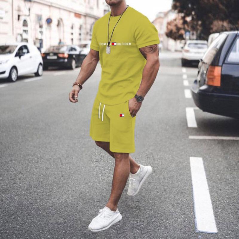 Set Sport Bărbați Două Piese Imprimat 3D Gât Rotund Tricou Model Colorat Imprimare cu Litere Casual Fitness Topuri cu Mânecă Scurtă Pantaloni Scurți