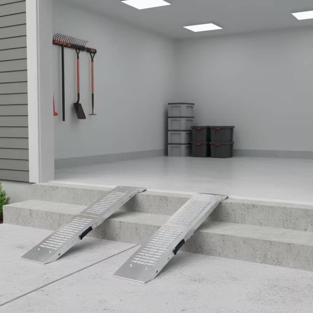 Foldable Loading Ramp Anti Slip Metal Hook Style Top Vehicle Access