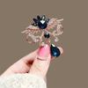 Elegant Crystal Flower Brooch with Rhinestone Inlay – Versatile Niche Design Accessory.