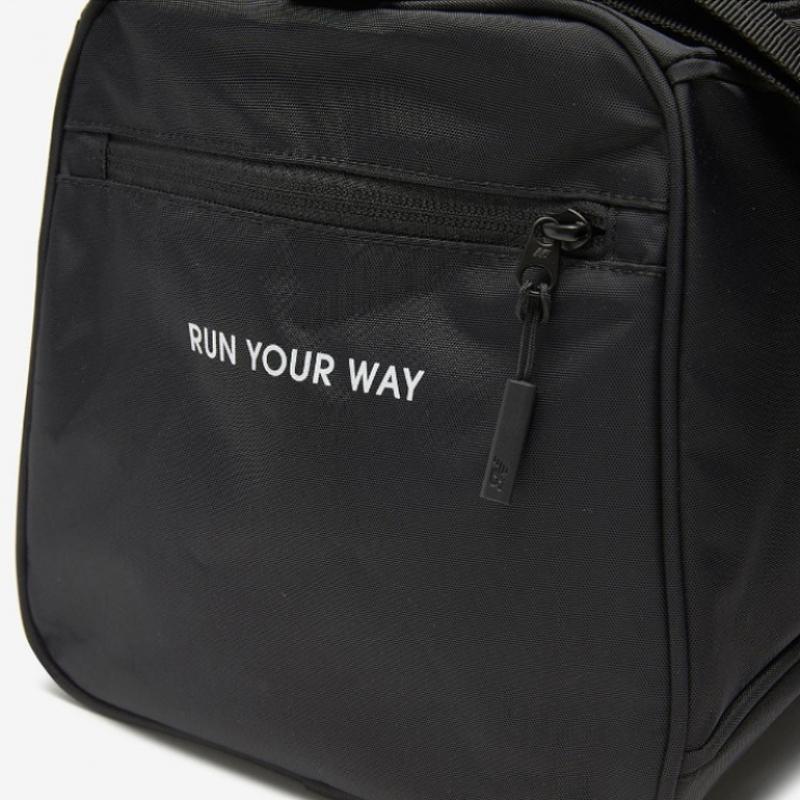 New Balance Lehká cestovní taška Half Club M Nbgcesl303 19 Cross Bag