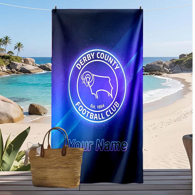 Toalla de Playa Personalizada Estampada Derby County Logo de Fútbol Apoyo Nombre Personalizado Texto Toalla Absorbente Para Deporte Viaje Regalo Especial