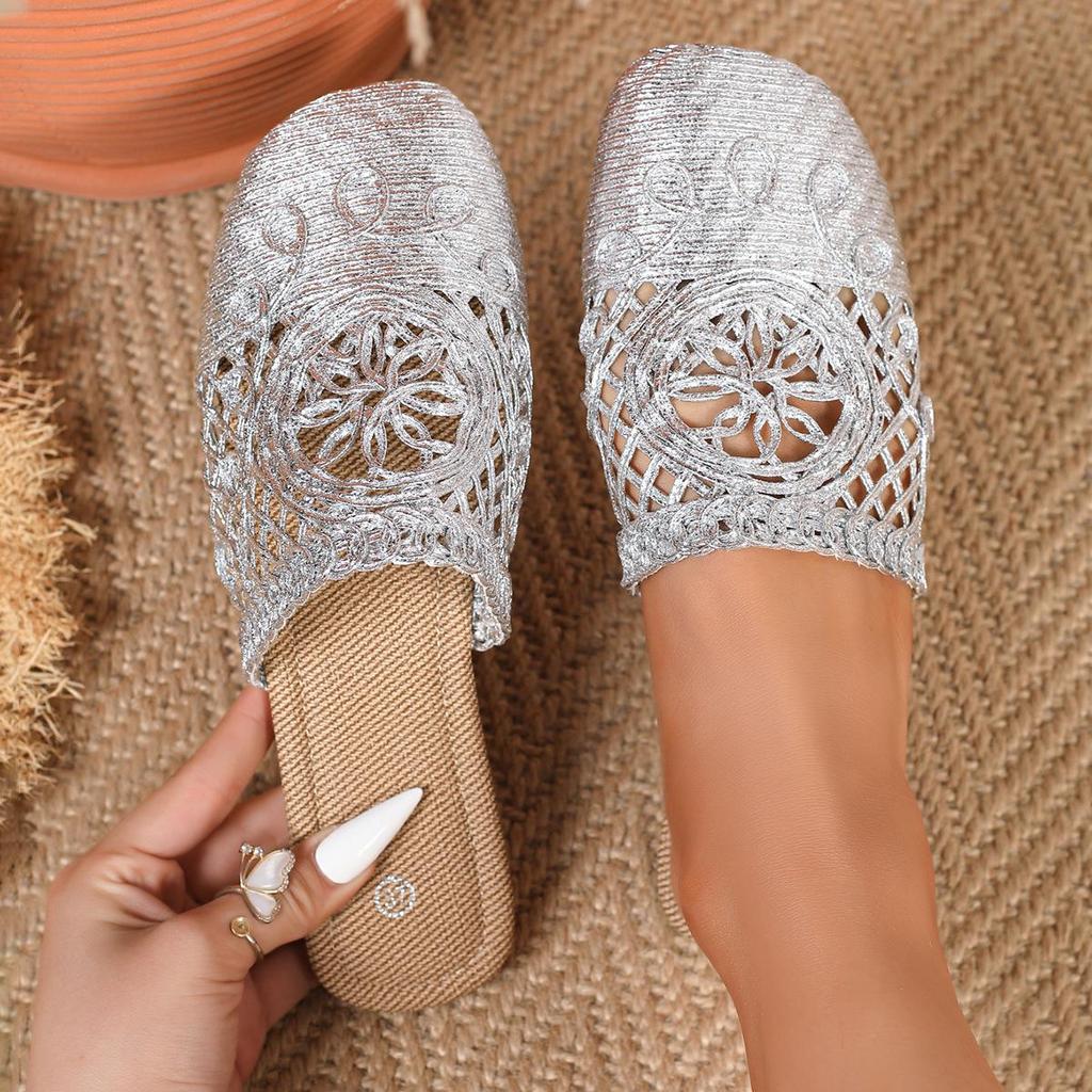 Summer Floral Slip-on Soft Sole Slippers: Stylish Outdoor Half Slippers with Flat Bottom