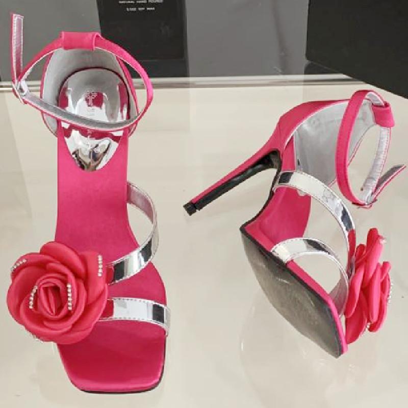 Fashion Luxury Rose Decoration Women Sandals Square Toe Belt Buckle Open Toe Heels Summer Fashion Ankle Strap Thin Heeled Slide Sandals