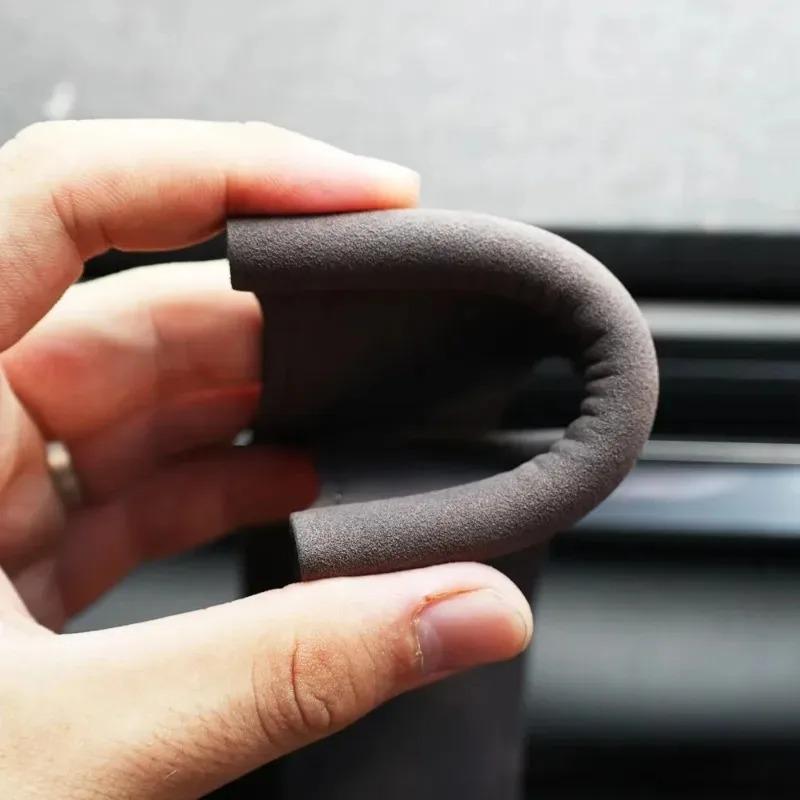 Car Seat Headrest Hook Universal Hidden Auto Hook Plastic and Leather Hanging Hooks Interior Seat Back Hanger Hook Accessories