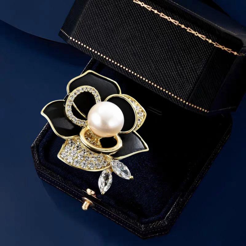 

Магнитная брошь с жемчугом камелии, женская, высококачественная, универсальная, аксессуары для одежды, булавка, темперамент, элегантная брошь Electroplated real gold чёрный