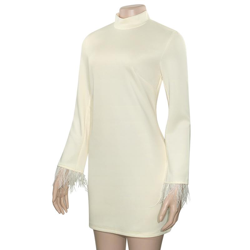 2024 Herbst Einfarbiges Feder-Patchwork Slim Kleid mit Rundhalsausschnitt