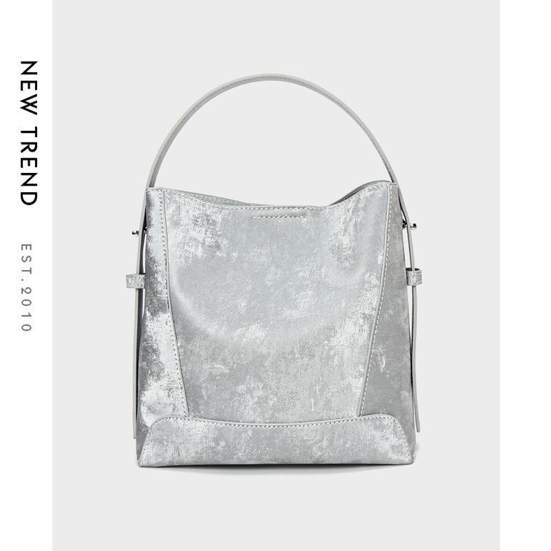 Bag Women's Large Capacity Advanced Sense Women's Bag Commuting Niche Single Shoulder Crossbody Female Bucket Bag