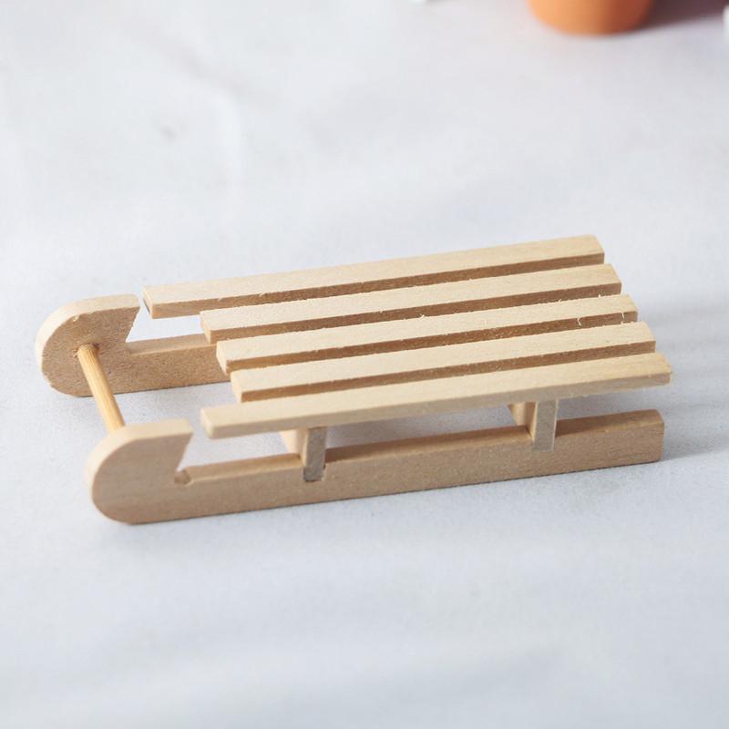 Doll House Solid Wood Sleigh Dooryard Santa Claus Holiday Scene Atmosphere Decor