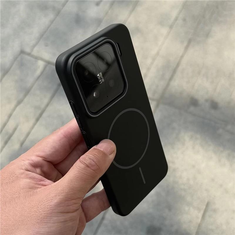 Odpowiedni dla Xiaomi 15Ultra Miękki i Nawilżający Cienki Magnetyczny Pokrowiec na Telefon, Ultracienki Xiaomi 14PRO Matowy Pokrowiec Antywstrząsowy