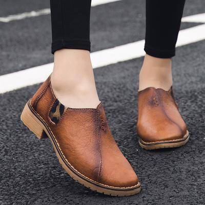 Echtes Leder Oxford Schuhe Frau Niedriger Absatz Slipper Schuhe Damen Damen Business Casual Schuhe Leopard Mode Brogue Schuhe