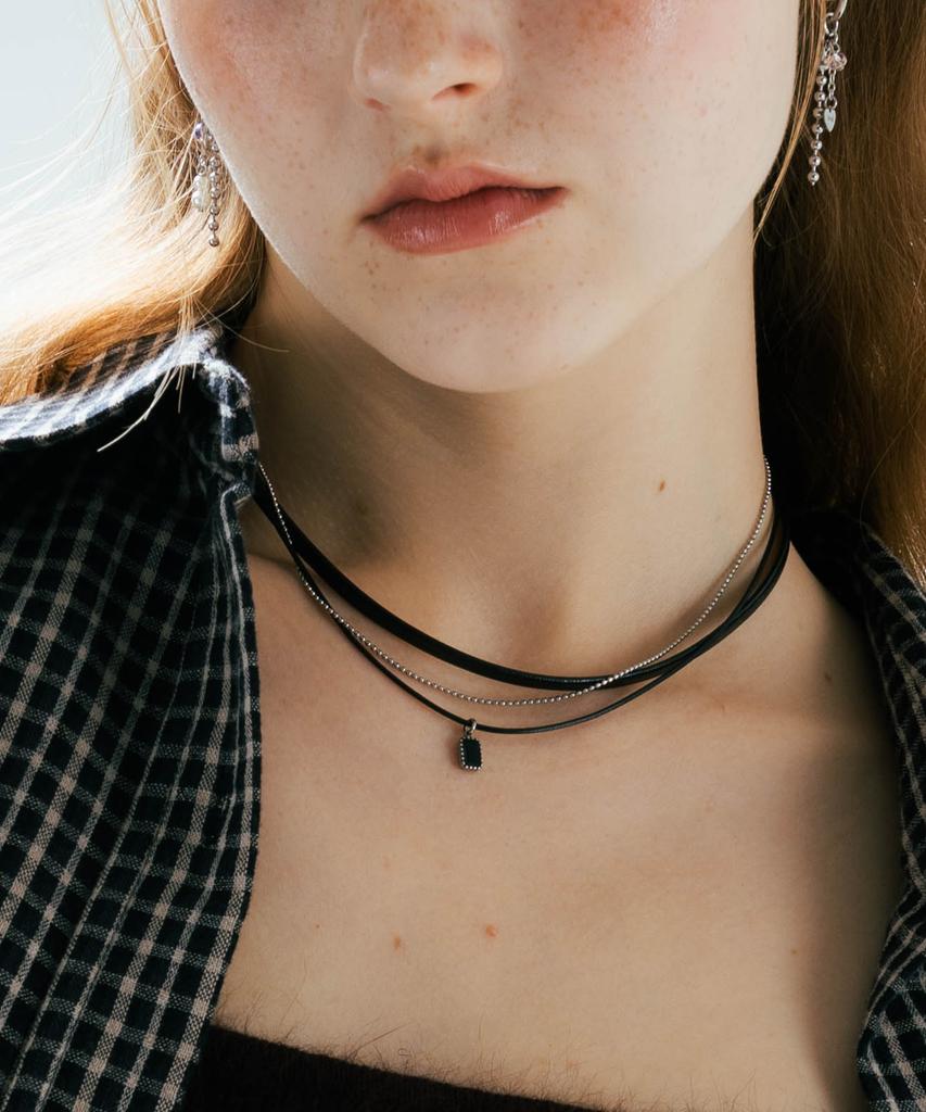 Pearly More Three-Line Leather Choker Necklace_Pm24N016Wt