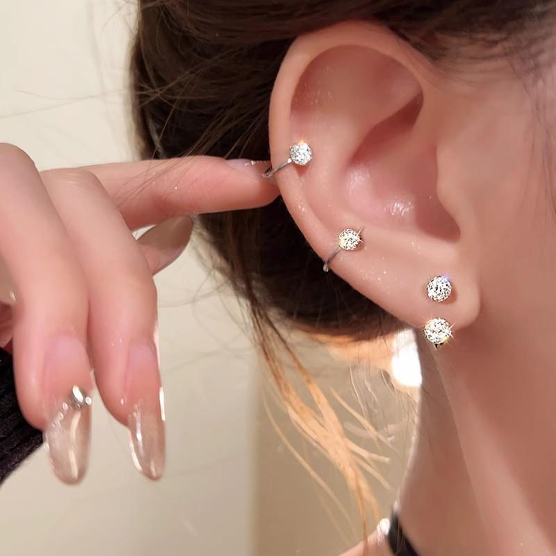 Dámské náušnice z titanové oceli: Dvouhlavá otočná spona, design dvou kroužků podkovy, výklenkový styl, nositelné při spánku.