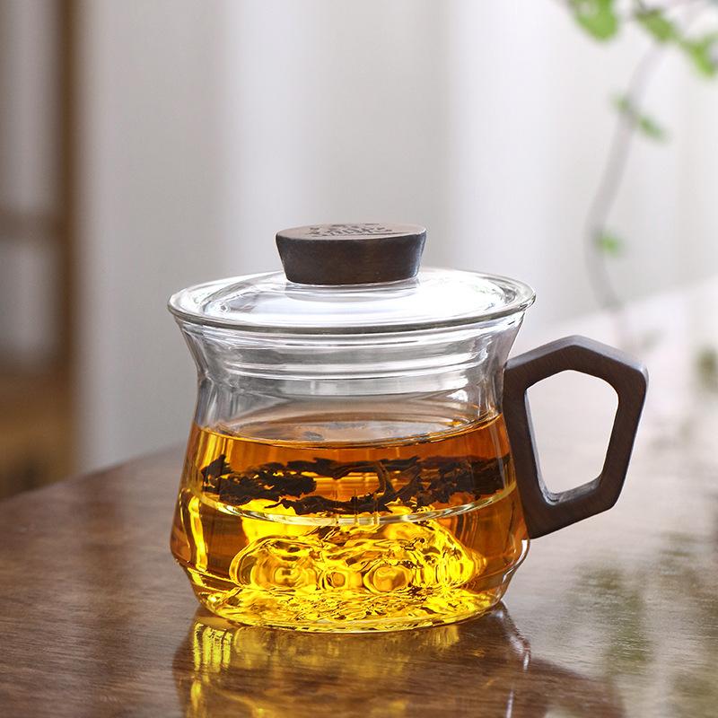 230ml Wooden Handle Heated Resistance Glass Tea Cup with Crescent Filter Office Teacup Brewing Puer Oolong Tea Mug
