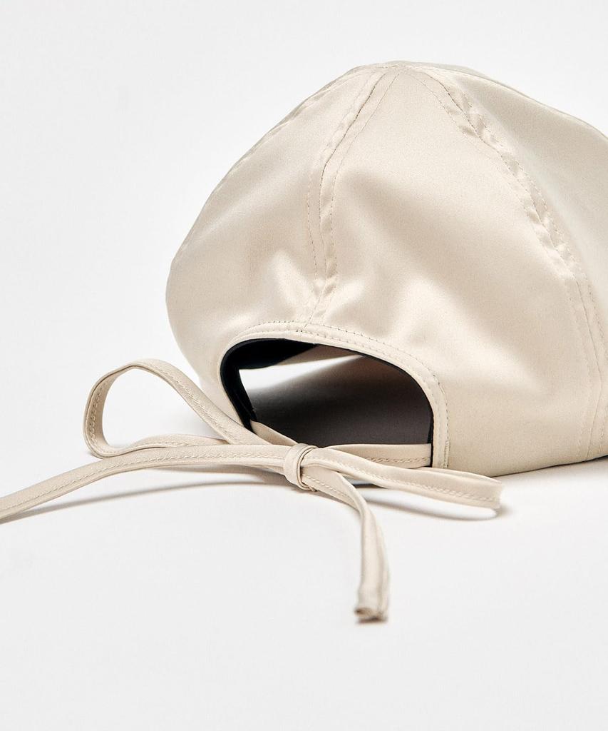 [Munsingwear] Cap [STANDARD COLLECTION] Ribbon Satin Elegant Long Brim Makes Face Look Smaller Golf MG5SCP05L Women's BG00 (Beige)